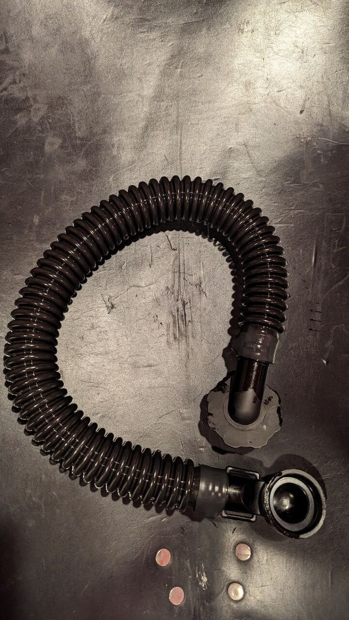 Right Angle Gas Mask Hose